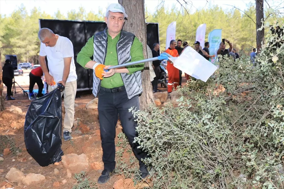 Antalya’da Orman İçin Temizlik Etkinliği