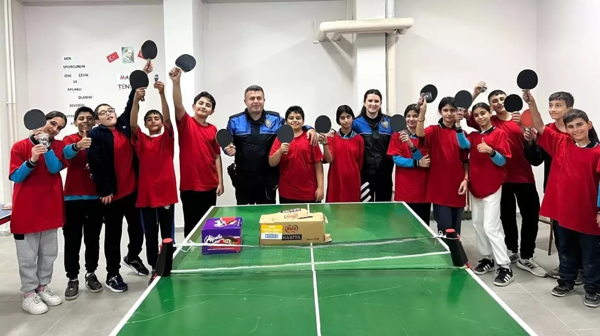 Erzincan’da Çocuklar için Tenis Kursu