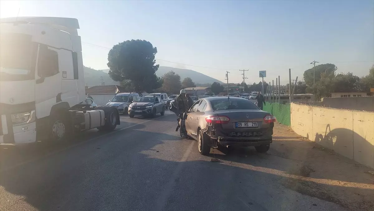 Kemalpaşa’da Trafik Kazası: 1 Yaralı