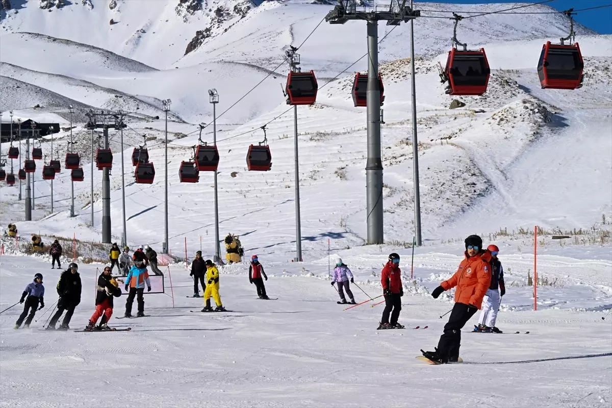 Erciyes Kayak Sezonu Açıldı