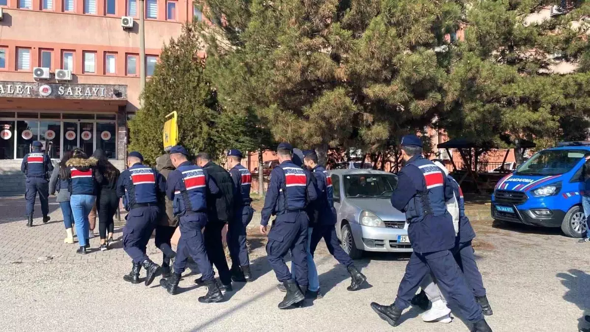 Karabük’te Uyuşturucu Operasyonu: 8 Gözaltı